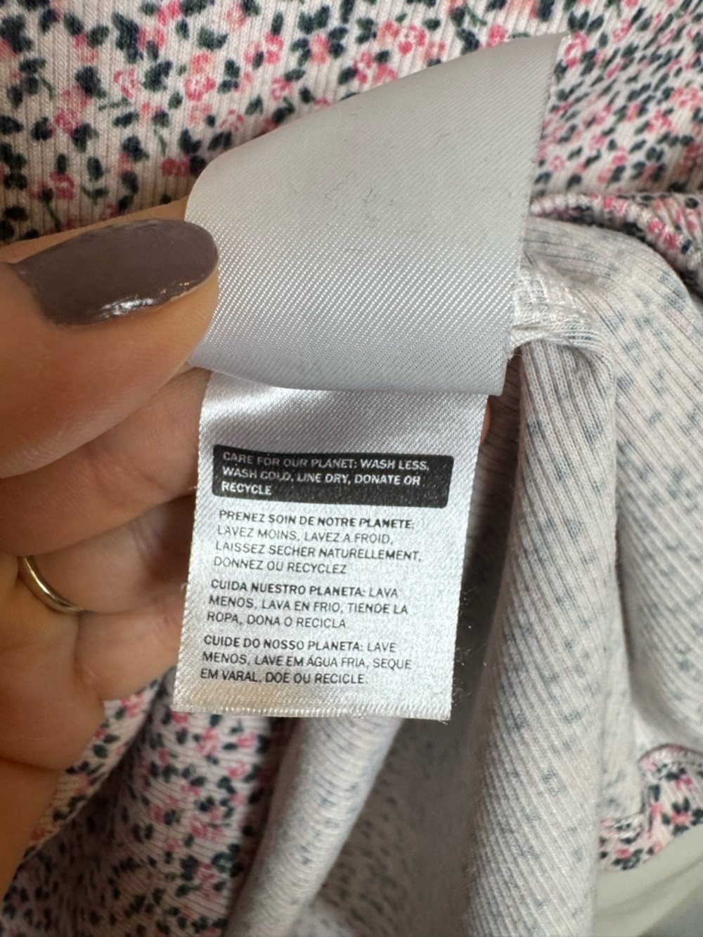 Levi's Ribbed Pink Floral Woman’s Tee Disty Print - Picture 5 of 5